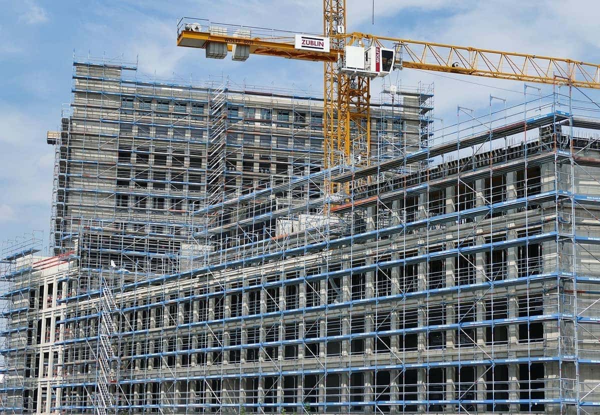 Karthik Cranes heavy lifting operations in Goa